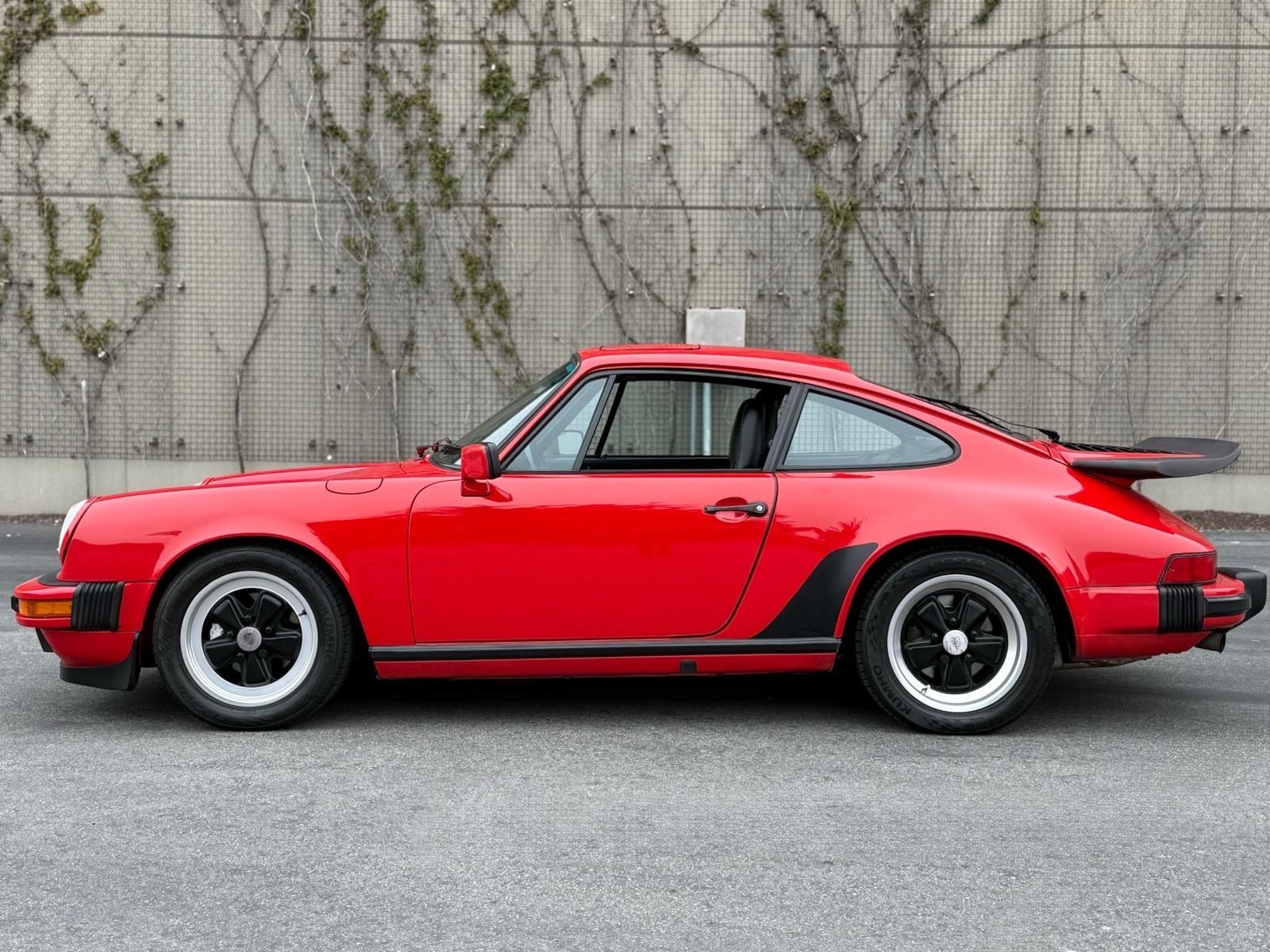 Porsche-911-1988-8
