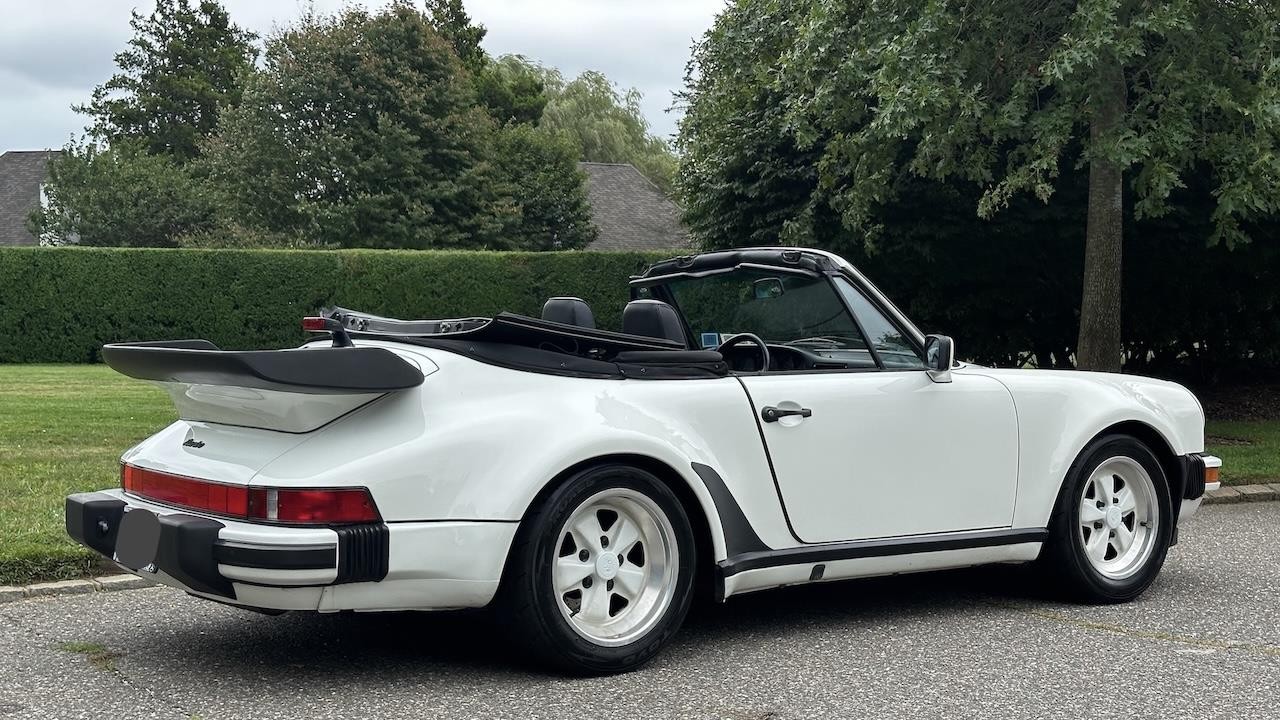 Porsche-911-1988-9
