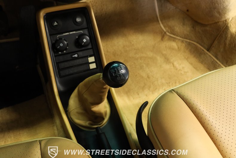 Porsche-911-1988-Black-Saddle-37