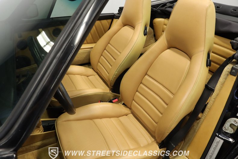 Porsche-911-1988-Black-Saddle-39