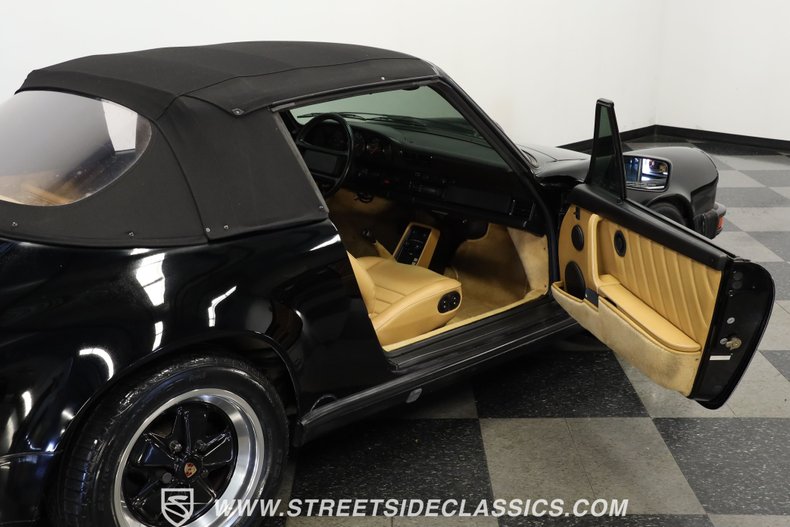 Porsche-911-1988-Black-Saddle-47