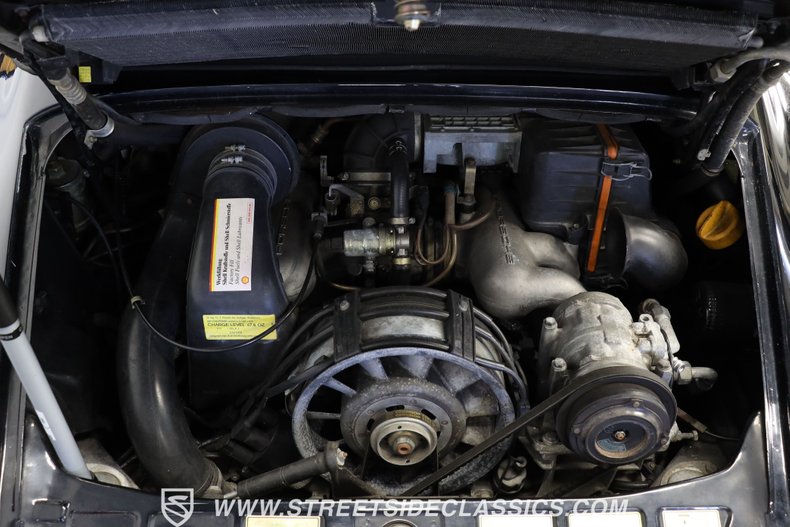 Porsche-911-1988-Black-Saddle-6