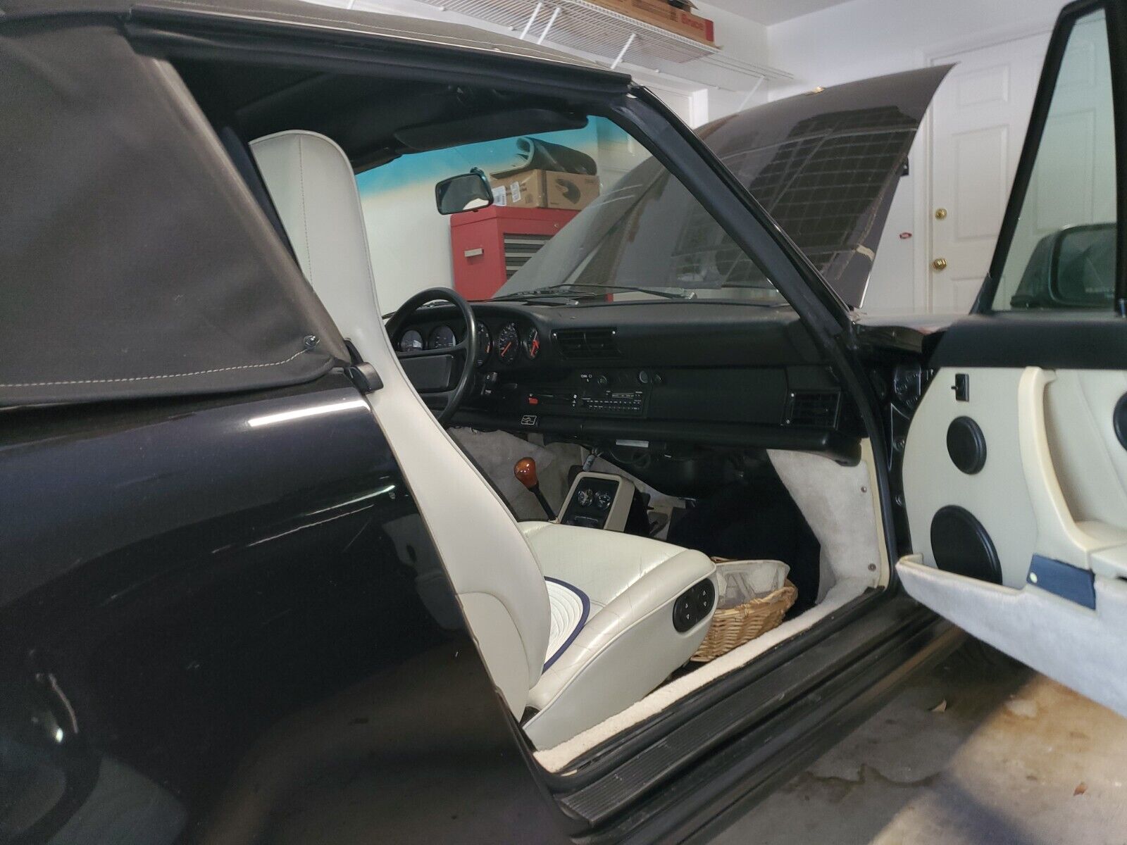 Porsche-911-1988-Convertible-26