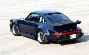Porsche-911-1988-Coupe-10