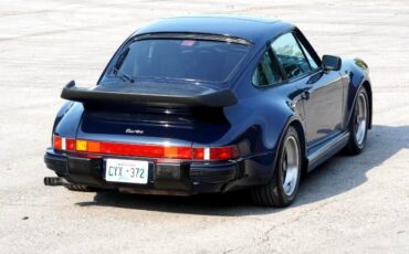 Porsche-911-1988-Coupe-12