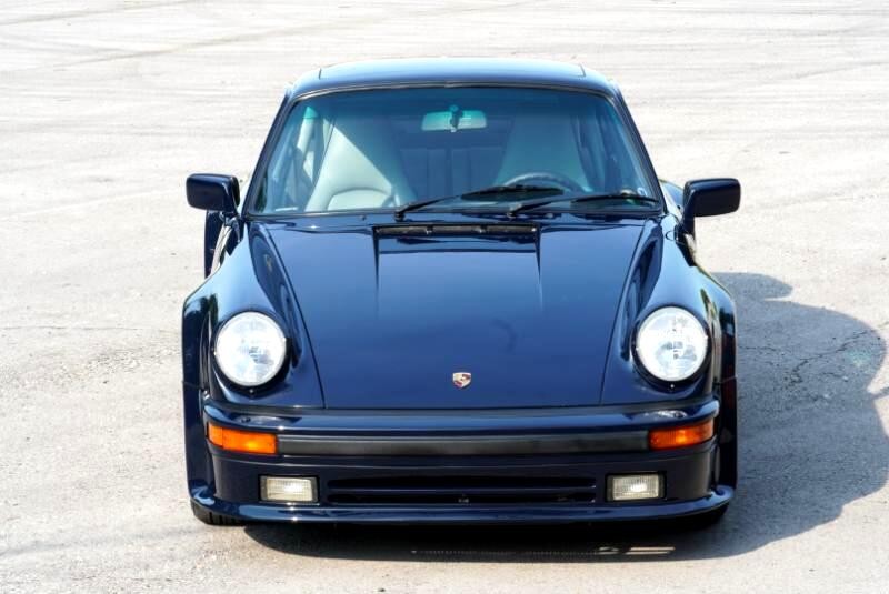 Porsche-911-1988-Coupe-13