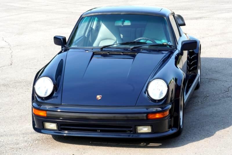 Porsche-911-1988-Coupe-14