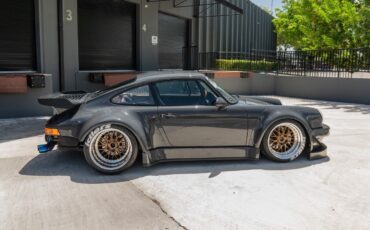 Porsche-911-1988-Coupe-15