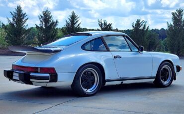 Porsche-911-1988-Coupe-15