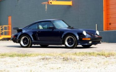 Porsche-911-1988-Coupe-18