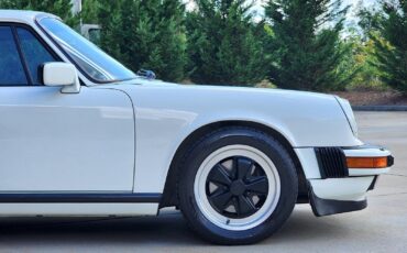 Porsche-911-1988-Coupe-19