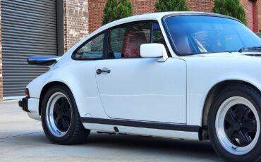 Porsche-911-1988-Coupe-20