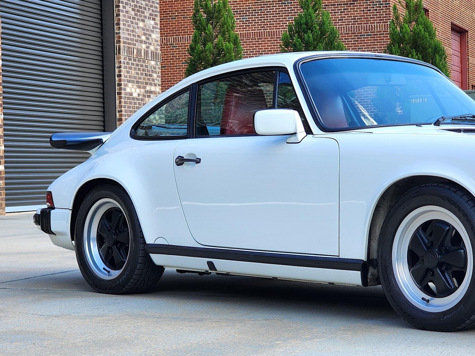 Porsche-911-1988-Coupe-20