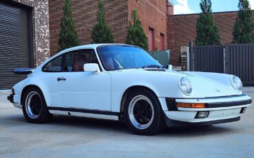 Porsche-911-1988-Coupe-22
