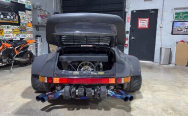 Porsche-911-1988-Coupe-23