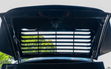 Porsche-911-1988-Coupe-24