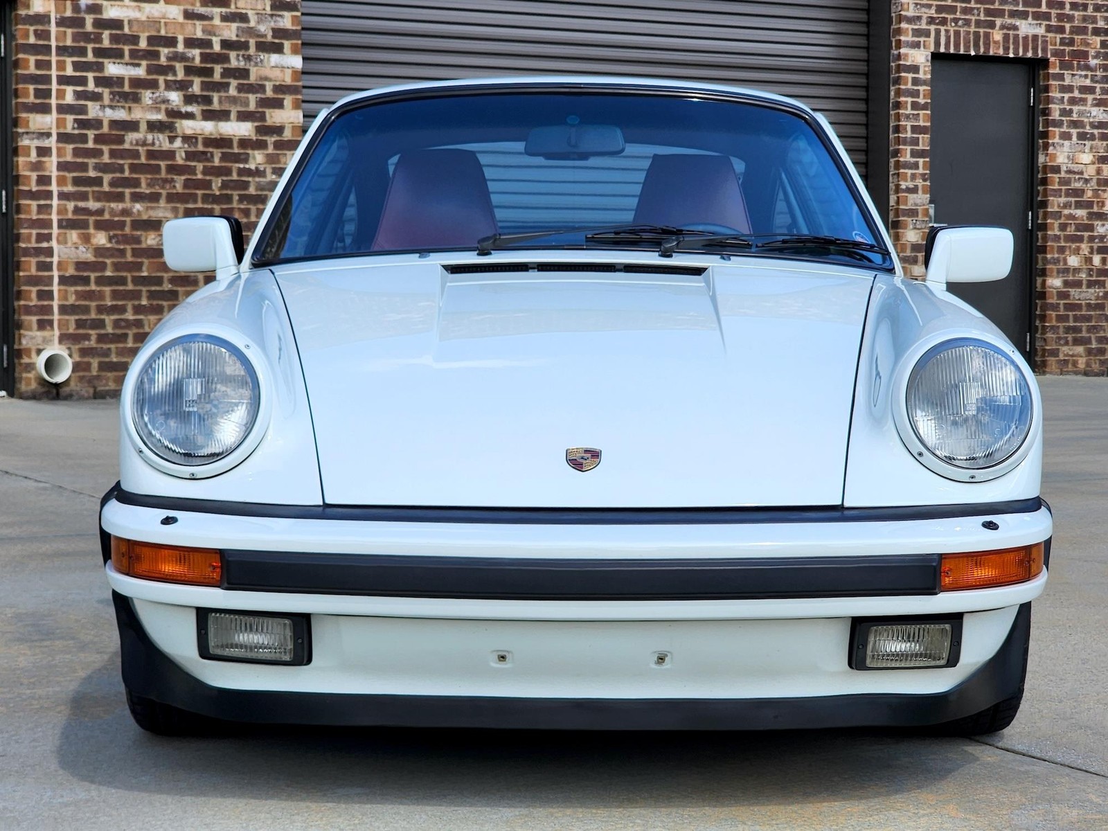 Porsche-911-1988-Coupe-24