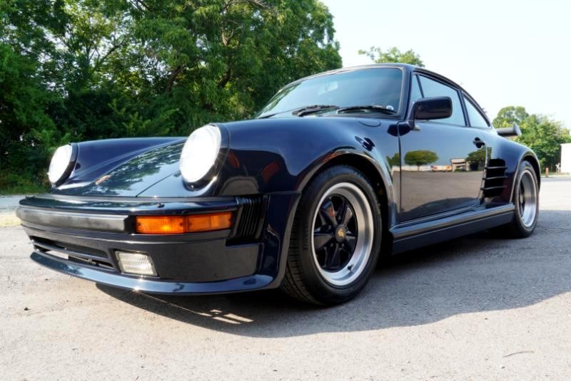 Porsche-911-1988-Coupe-24