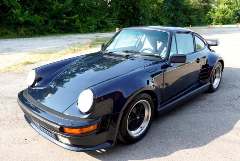 Porsche-911-1988-Coupe-25