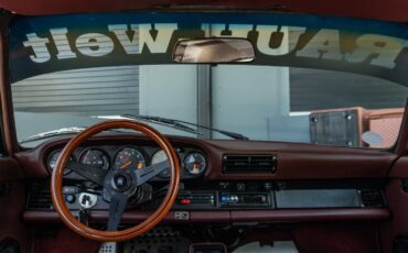 Porsche-911-1988-Coupe-30