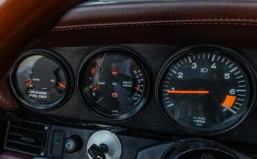 Porsche-911-1988-Coupe-32