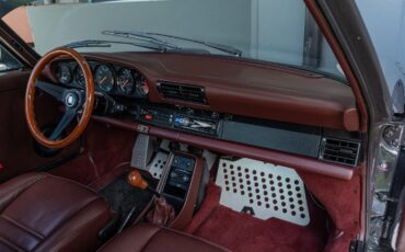 Porsche-911-1988-Coupe-34