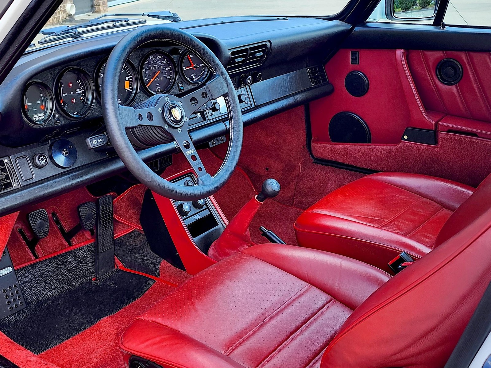 Porsche-911-1988-Coupe-4