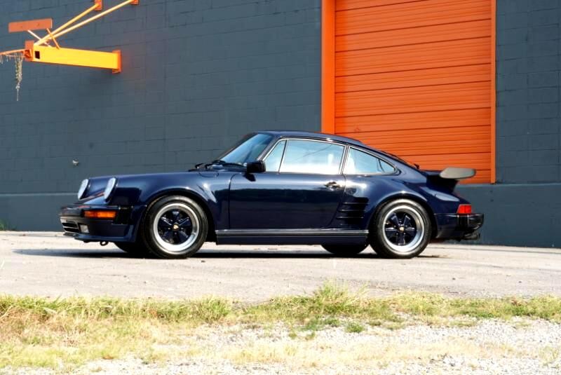 Porsche-911-1988-Coupe-4