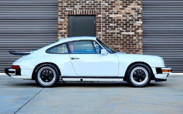 Porsche-911-1988-Coupe