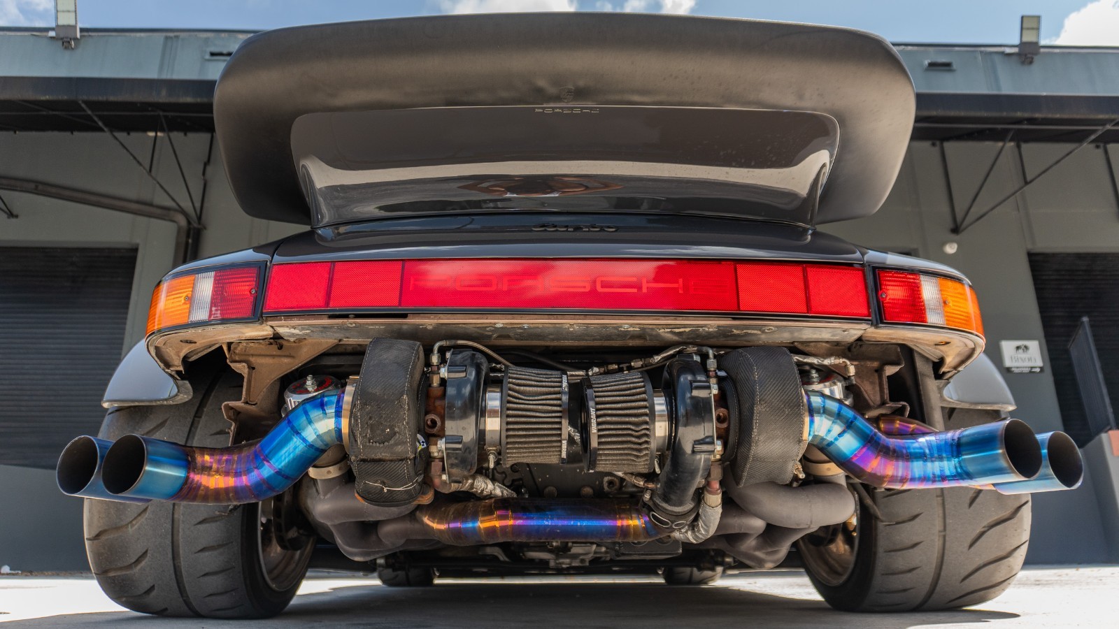 Porsche-911-1988-Coupe-7