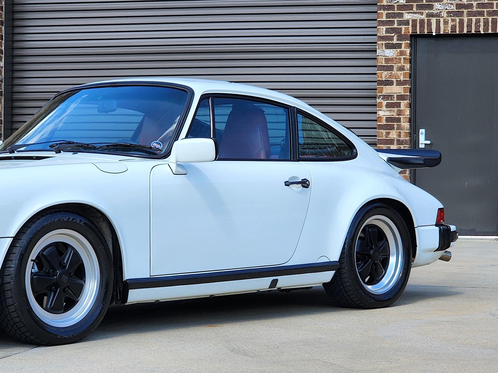 Porsche-911-1988-Coupe-7