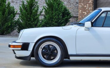Porsche-911-1988-Coupe-8