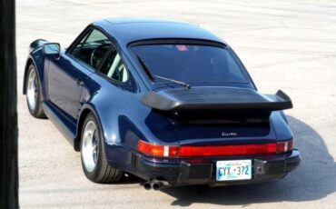 Porsche-911-1988-Coupe-8