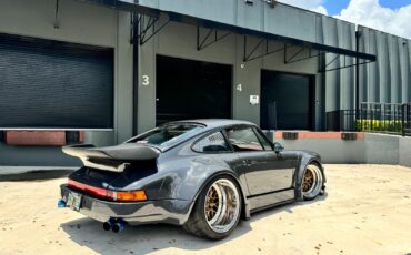 Porsche-911-1988-Coupe-9