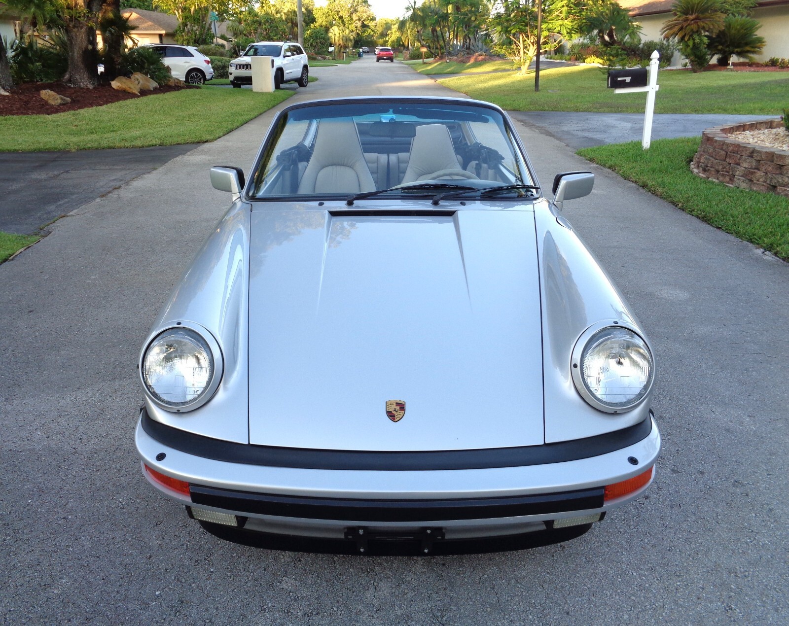 Porsche-911-1989-Convertible-10