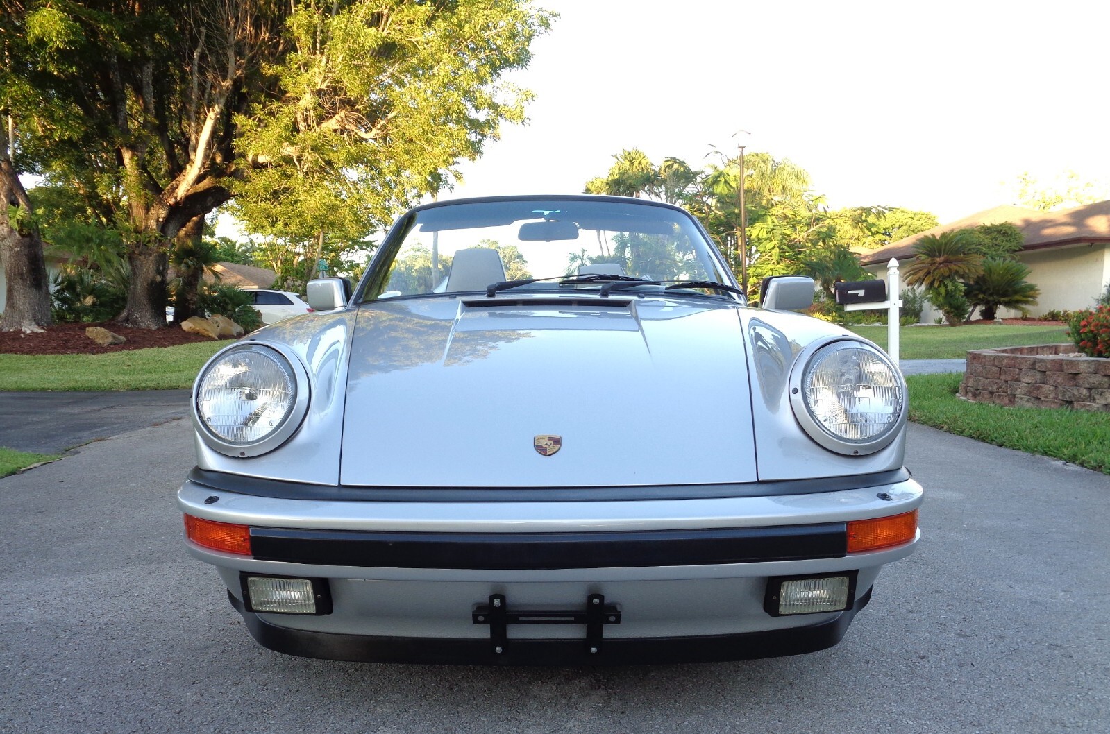 Porsche-911-1989-Convertible-11