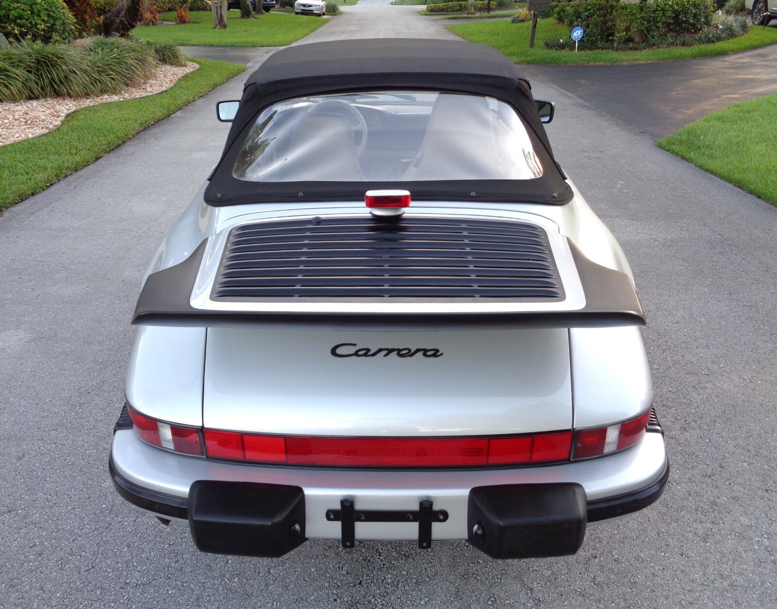 Porsche-911-1989-Convertible-13