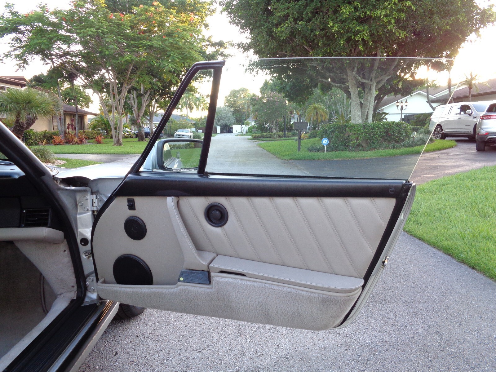 Porsche-911-1989-Convertible-15