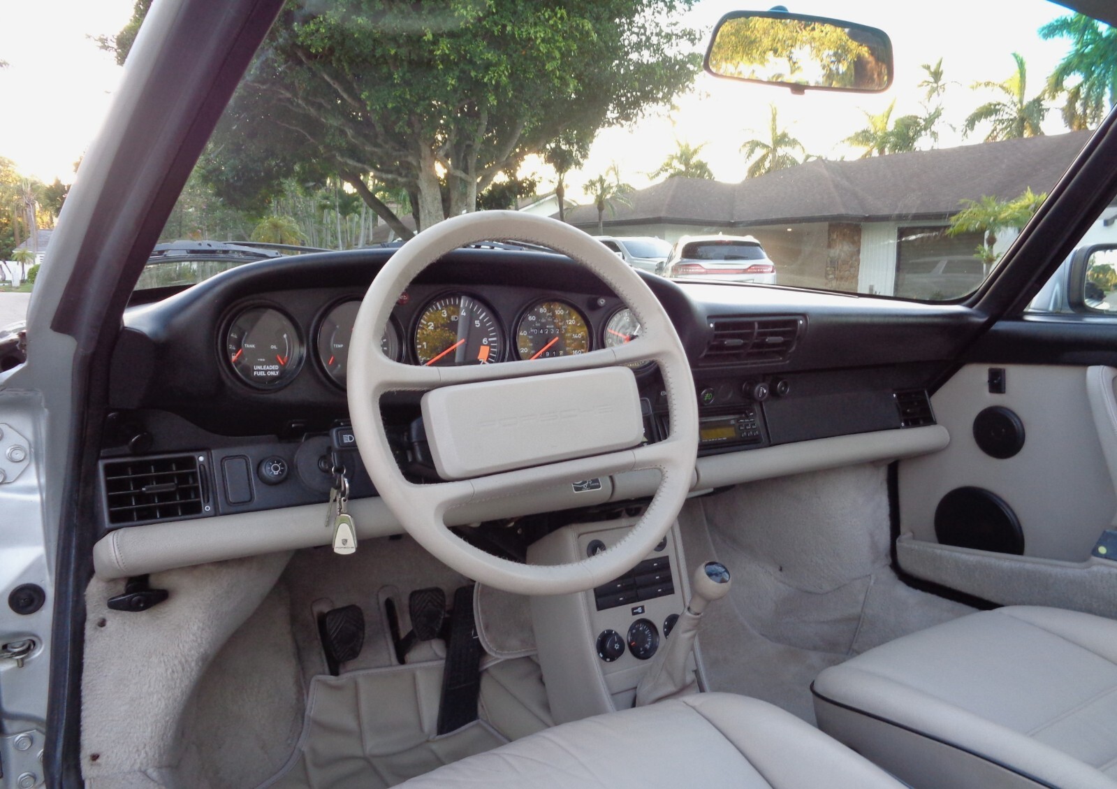Porsche-911-1989-Convertible-16