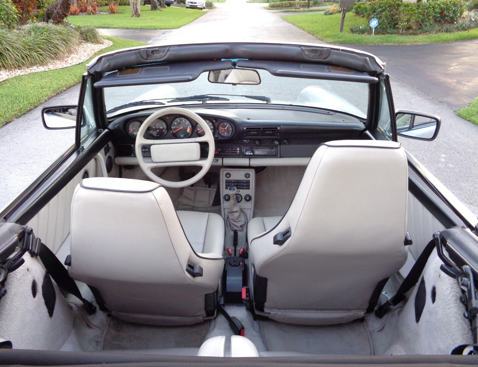 Porsche-911-1989-Convertible-18
