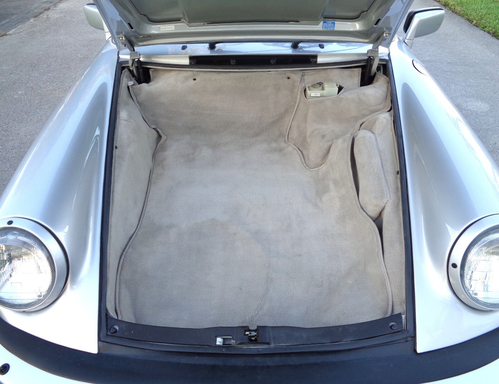 Porsche-911-1989-Convertible-25