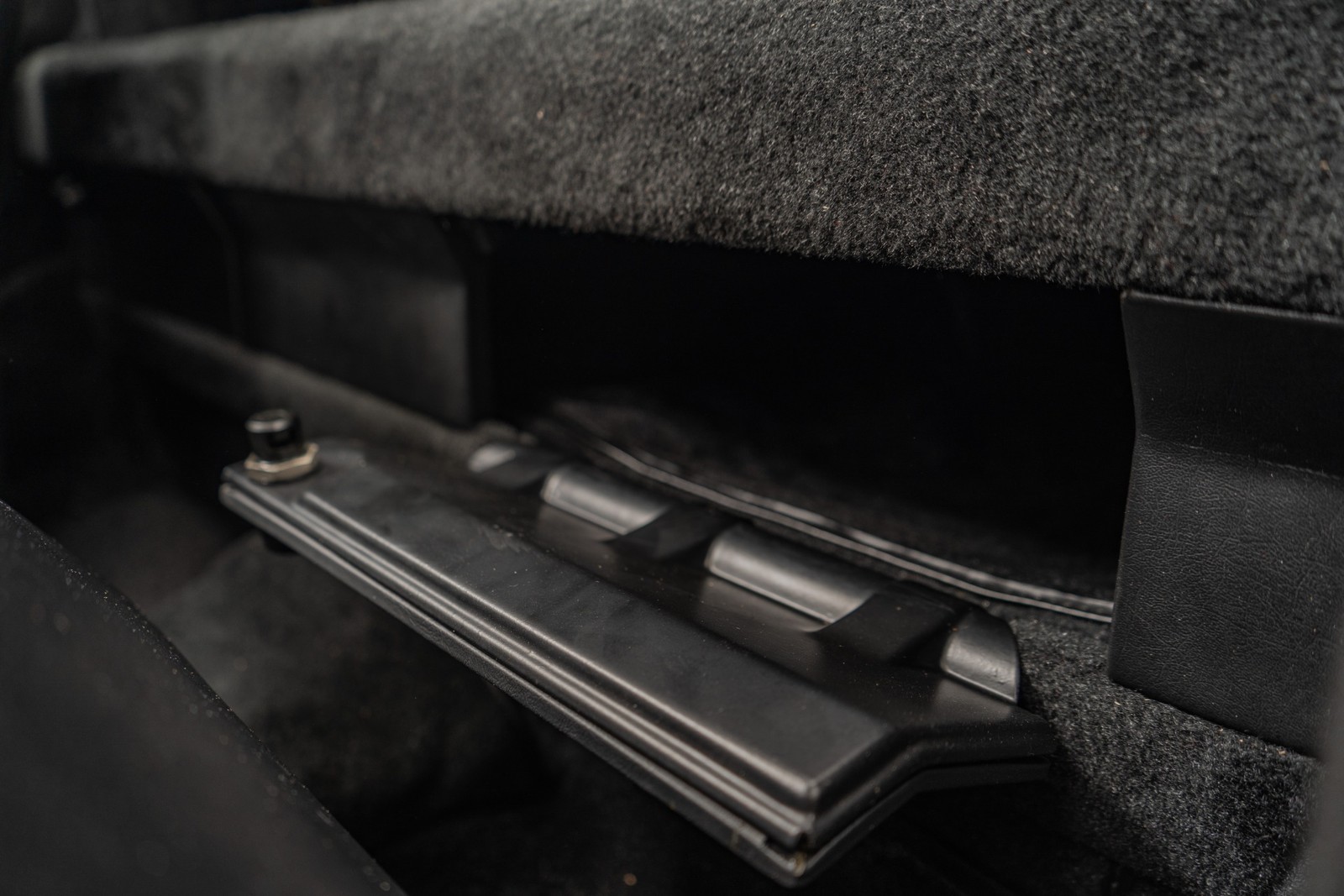 Porsche-911-1989-Convertible-31
