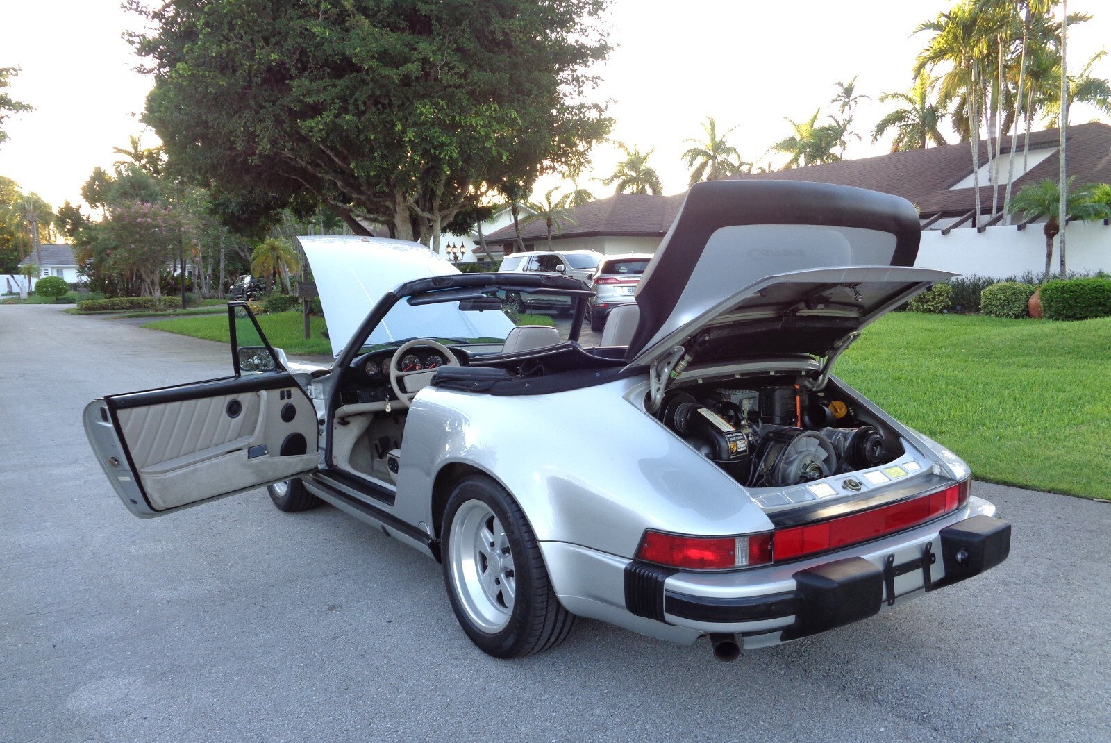 Porsche-911-1989-Convertible-4