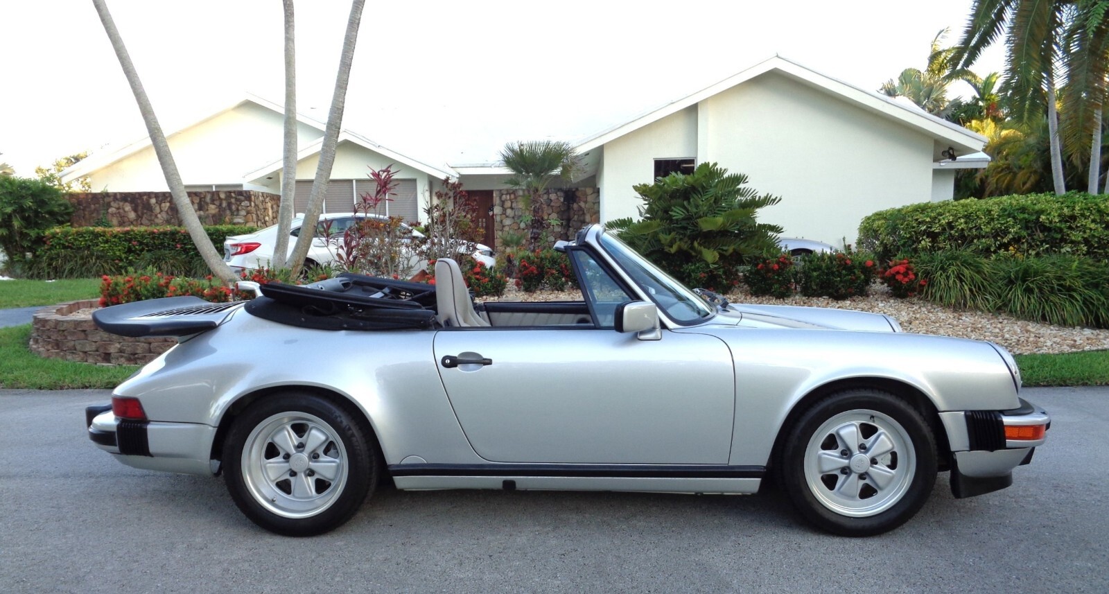 Porsche-911-1989-Convertible-6