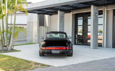 Porsche-911-1989-Coupe-11