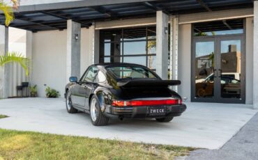 Porsche-911-1989-Coupe-13
