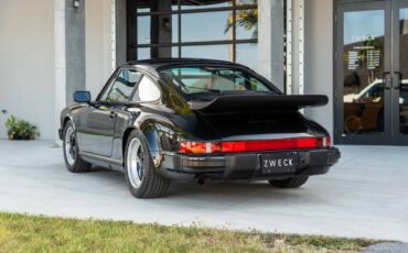 Porsche-911-1989-Coupe-14