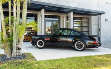 Porsche-911-1989-Coupe-17