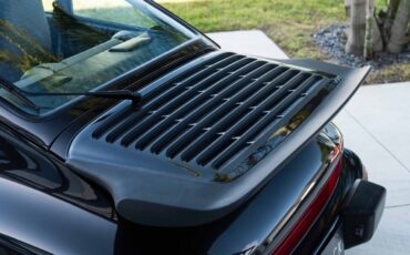 Porsche-911-1989-Coupe-30