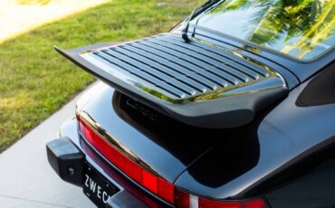 Porsche-911-1989-Coupe-38